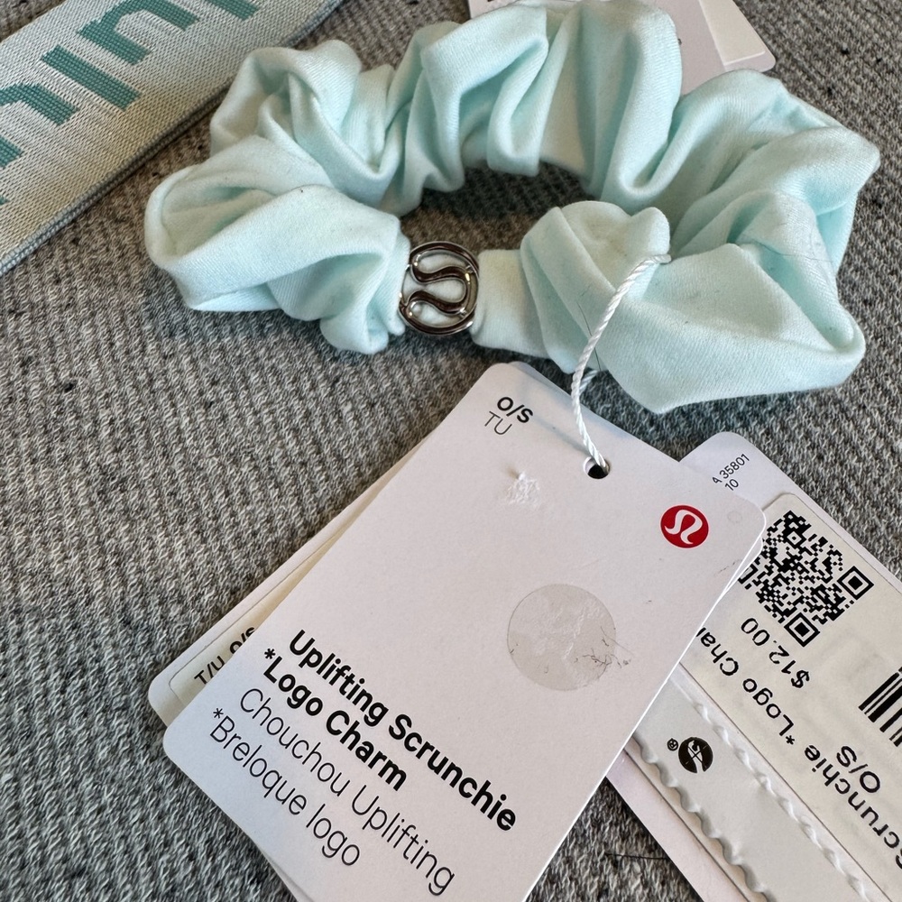Lululemon Bundle - Neverlost Keychain + Uplifting… - image 3
